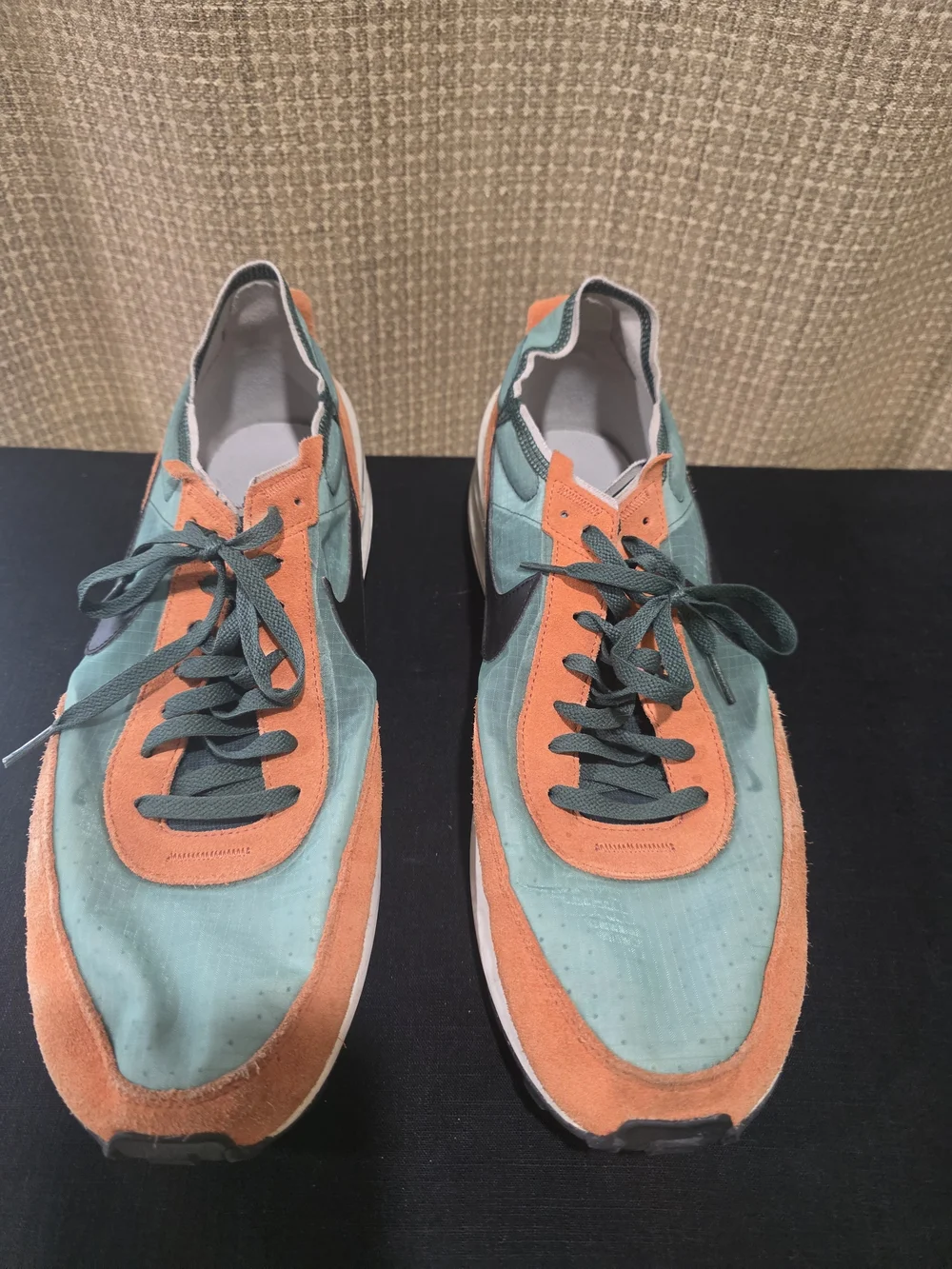 Nike Men’s Running Sneakers in Teal and Orange